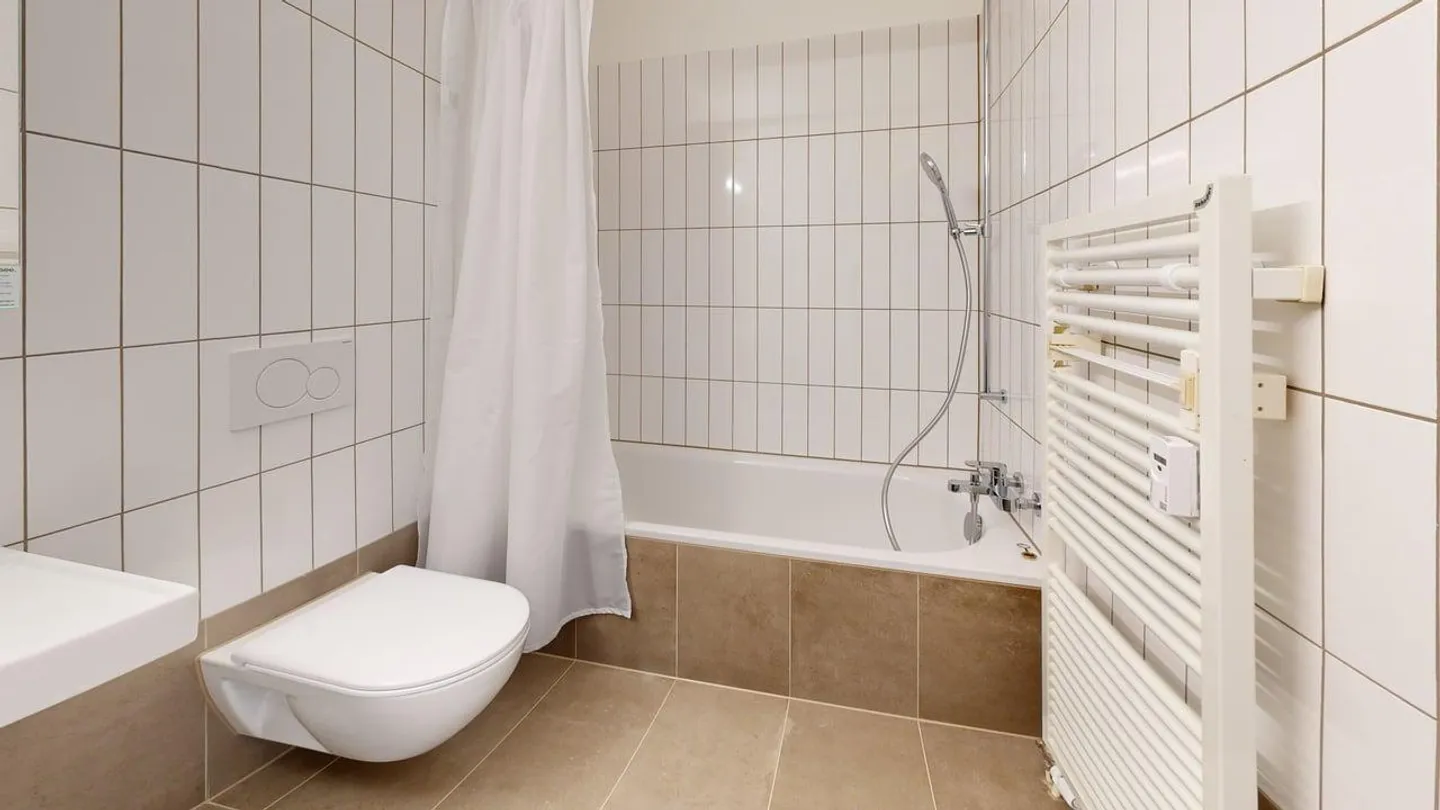 Votre nouveau départ dans le quartier Neuhof - appartement rénové de 4,5 pièces - Photo 8 sur 9