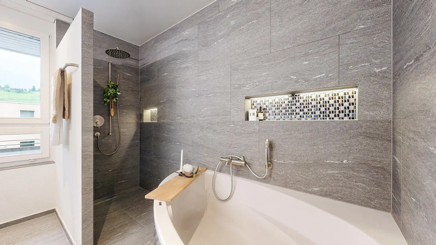 Appartamento attico di 7,5 stanze - Foto 3 di 17