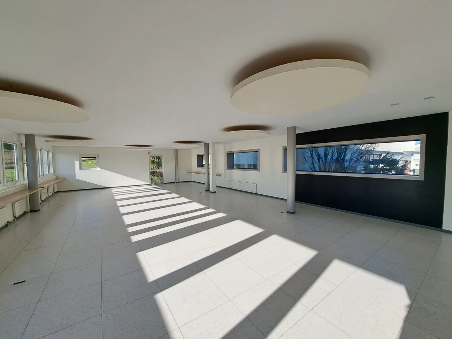 Offices for rent near Morges - Photo 2 of 8