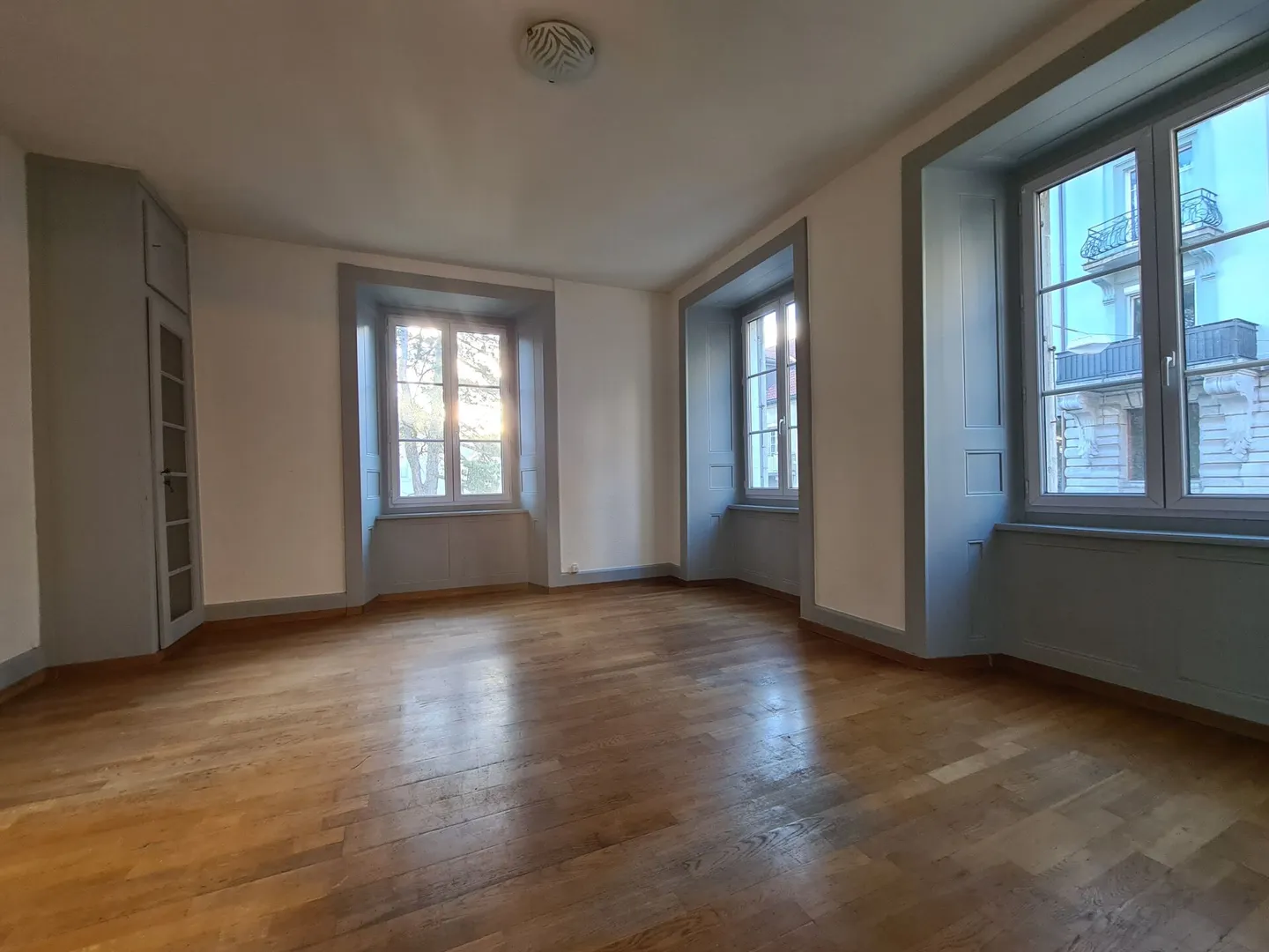 5-room apartment - Photo 2 of 8