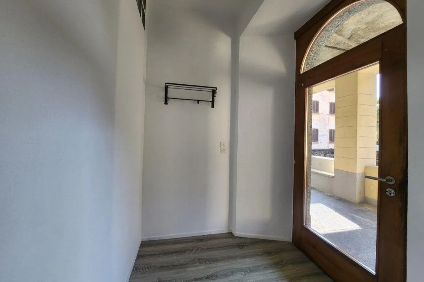 Historisches Mehrfamilienhaus mit Rustico im Herzen von Avegno - Foto 9 von 12