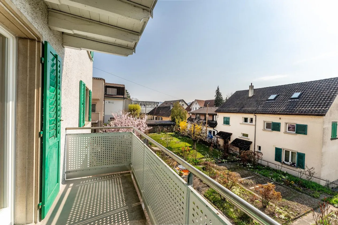 Versatile property with a wonderful garden - Photo 6 of 14