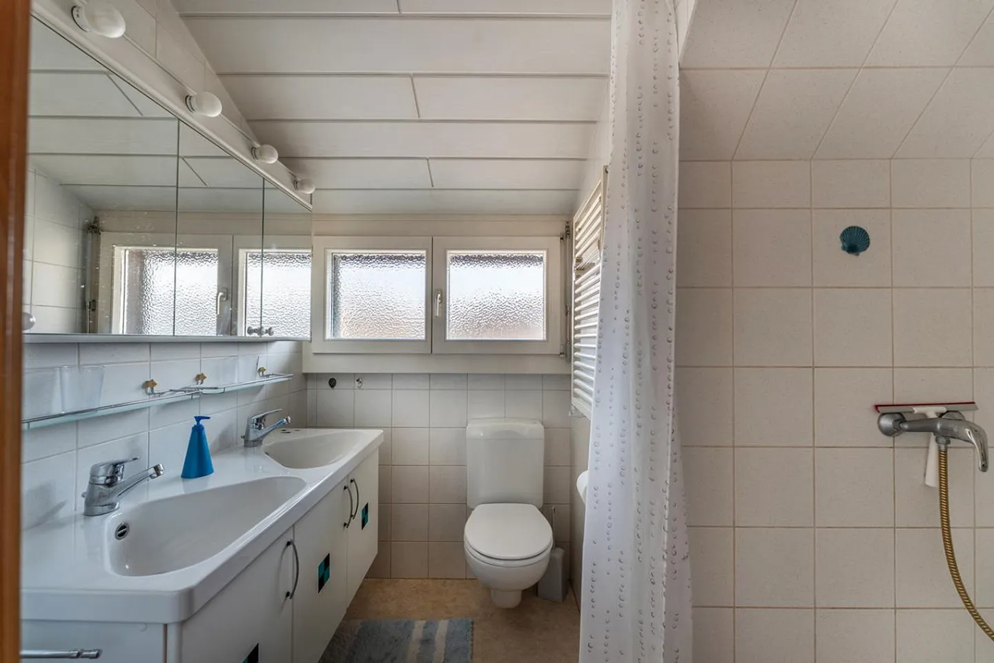 Versatile property with a wonderful garden - Photo 12 of 14