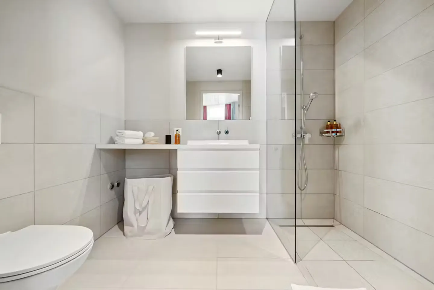 Charming Apartment in Cham - Photo 3 of 10