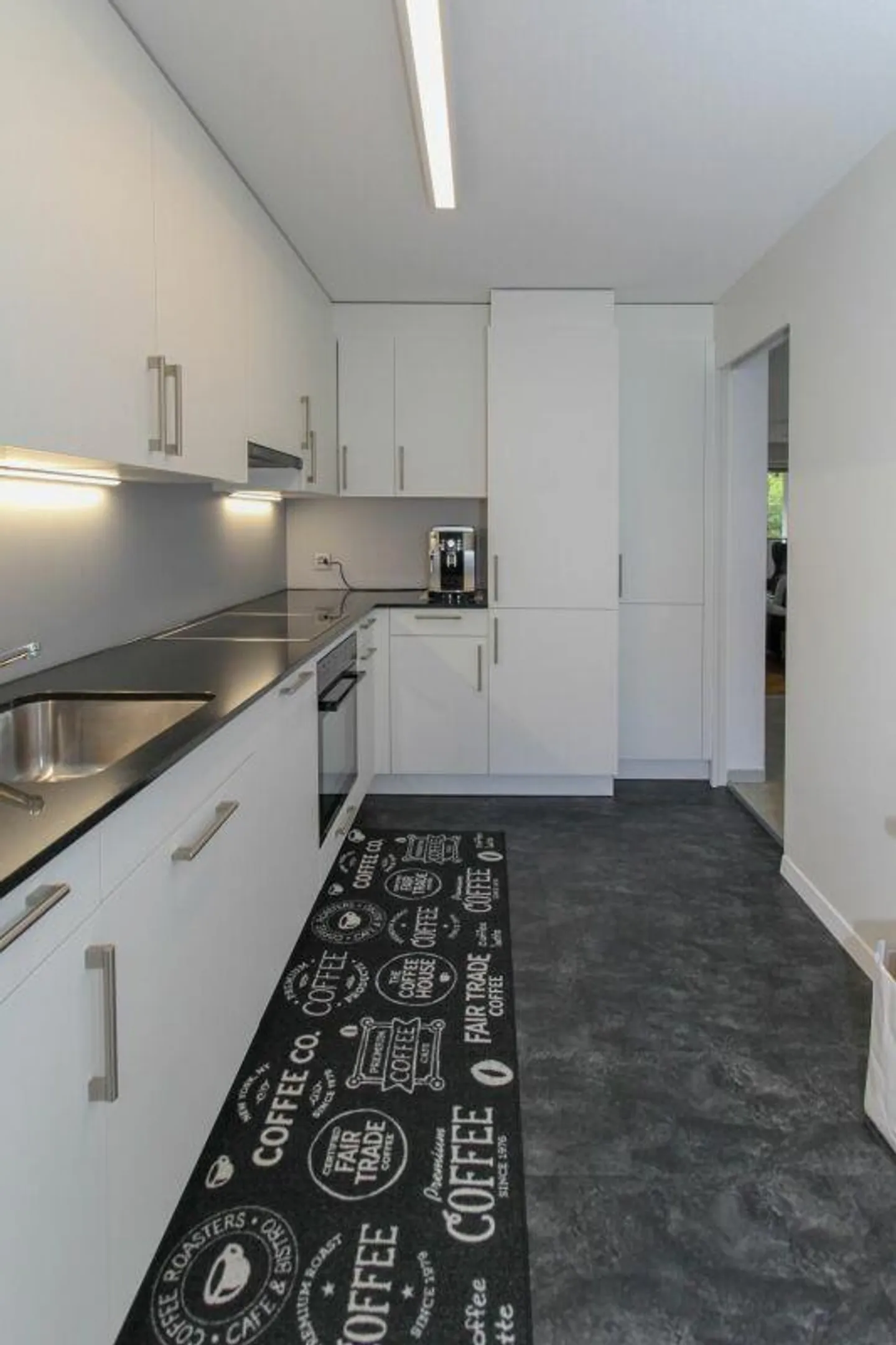 Schöne 4.5-Zi-Wohnung mit 2 Balkonen - laufend erneuert - Foto 5 von 9
