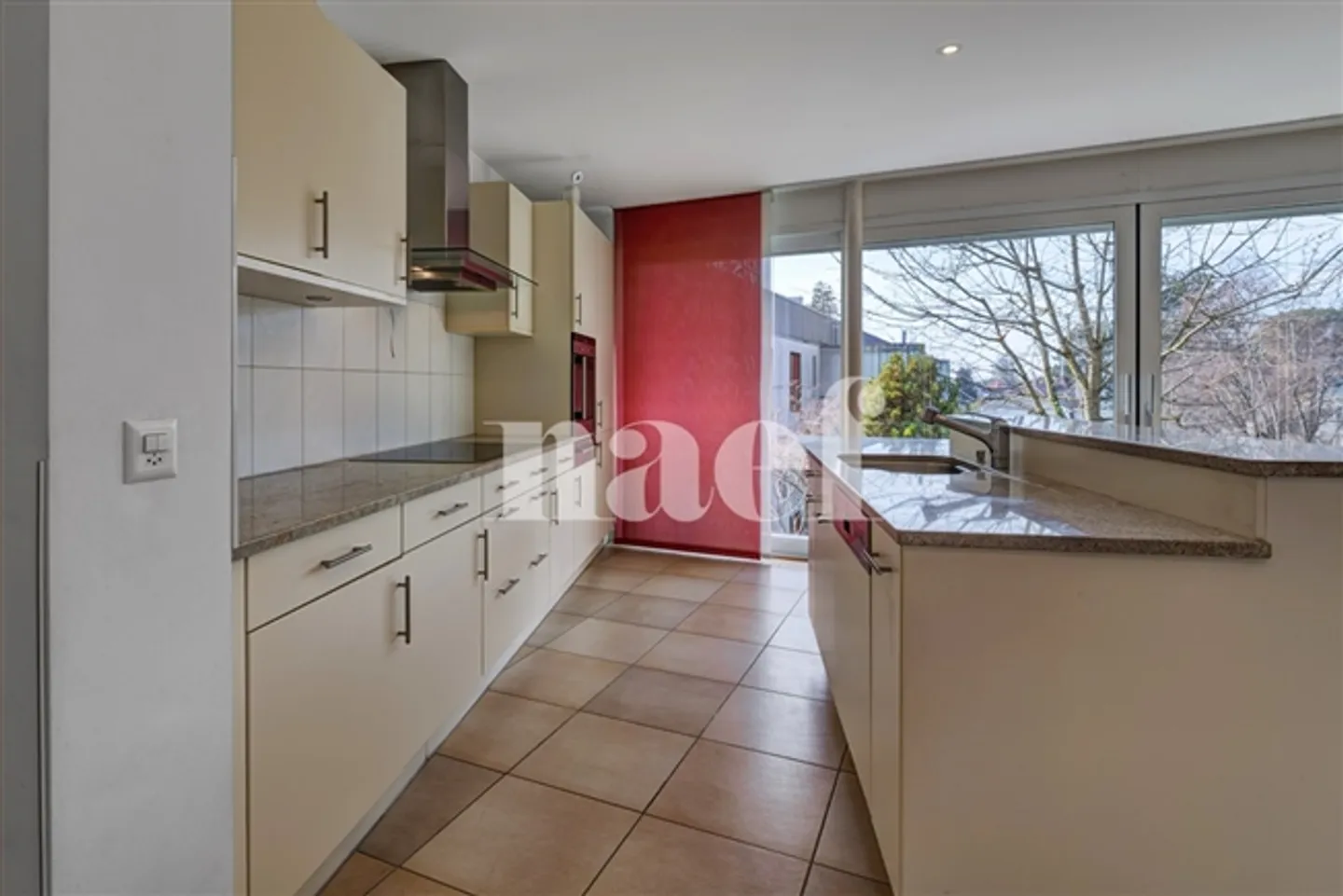 Villa bifamiliare spaziosa di 6,5 locali in vendita a Vevey - Foto 3 di 13