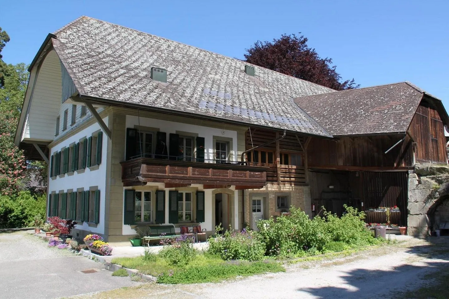 Grosszügige Dachwohnung mit Cheminée - Foto 10 von 11