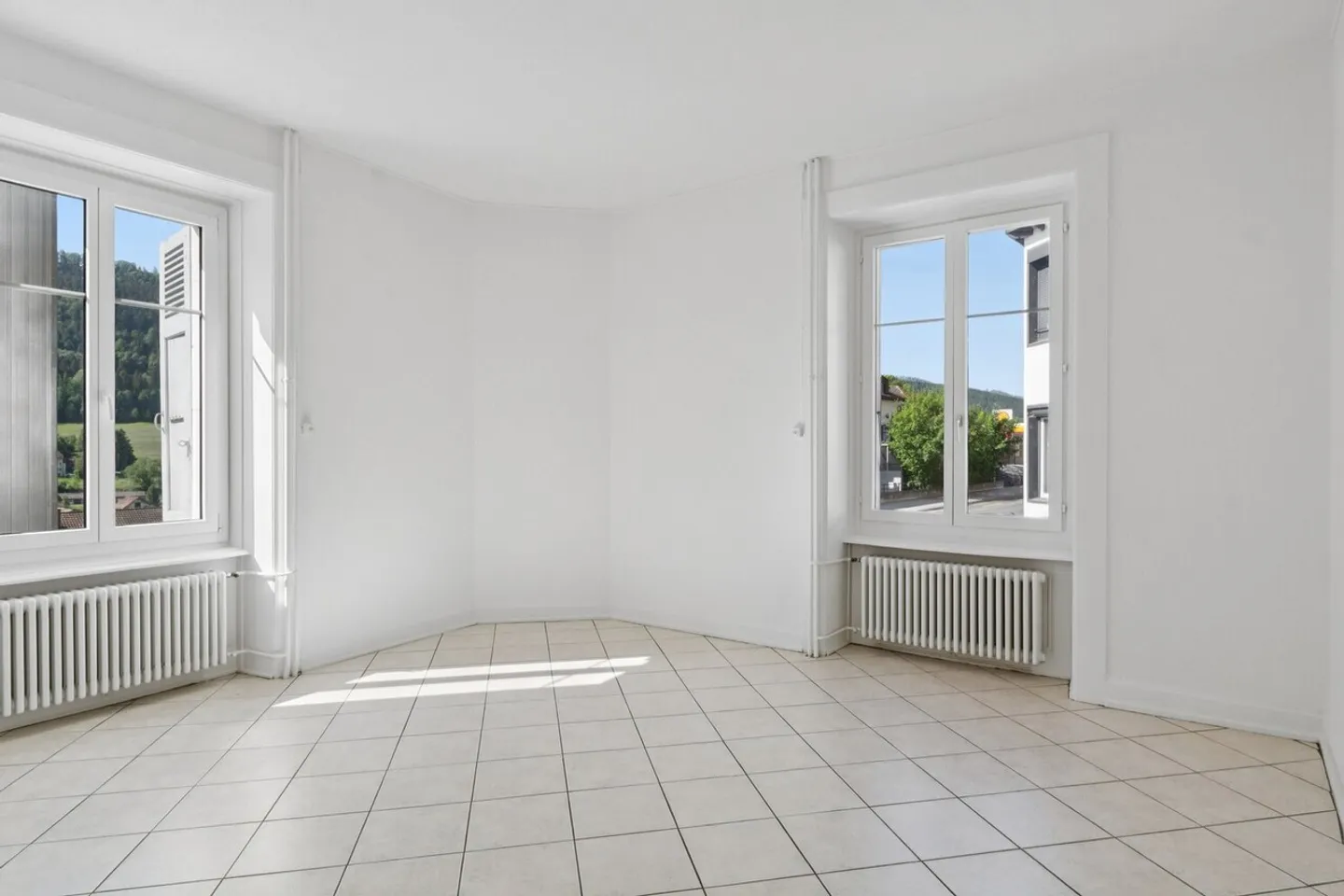 Spacious - bright - ideal location - Photo 1 of 9