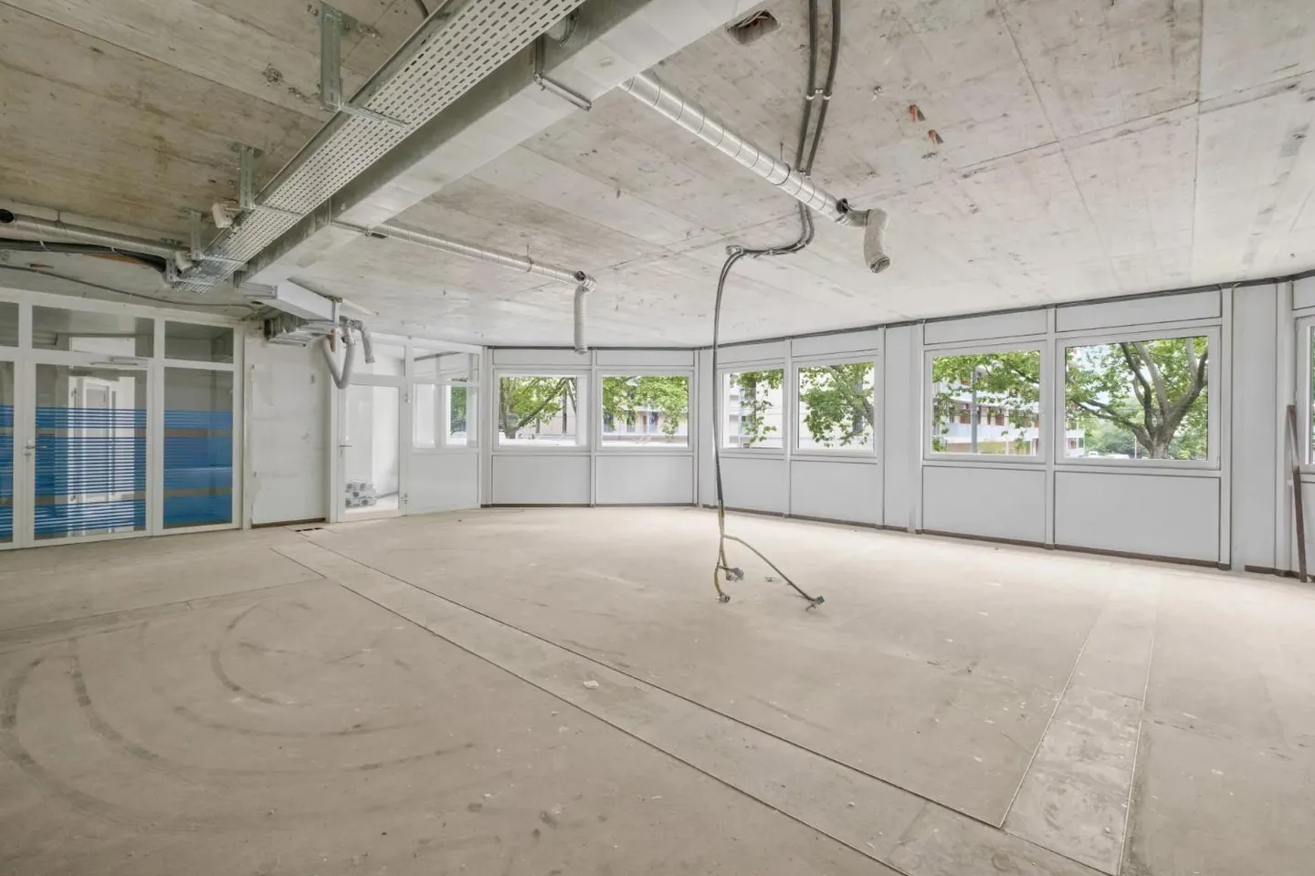 Office Spaces in Charmilles - Photo 4 of 13