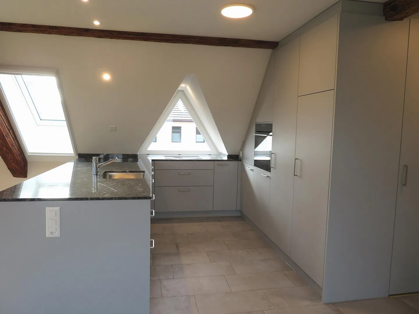 Moderne Single-Wohnung - Foto 3 von 8