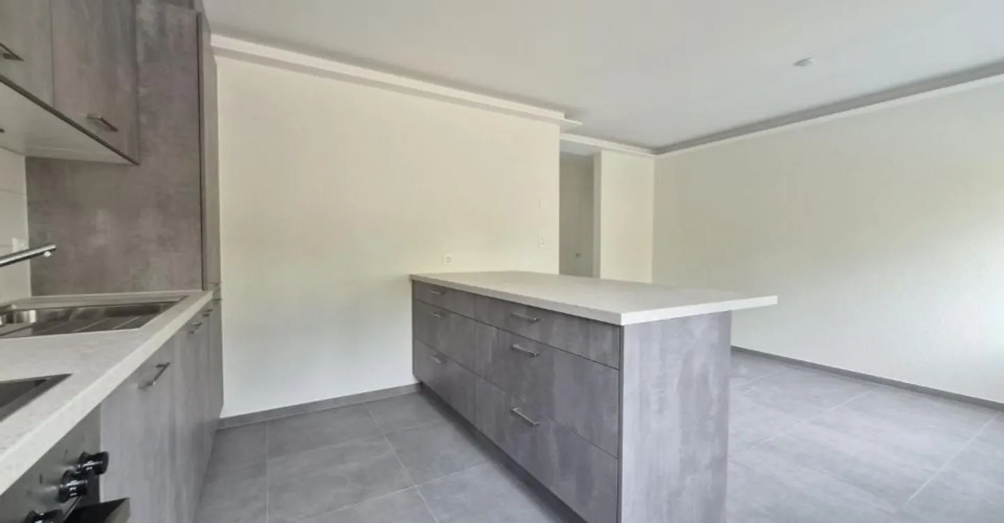 Ristrutturato! Appartamento di 4,5 stanze al piano superiore - Foto 5 di 12