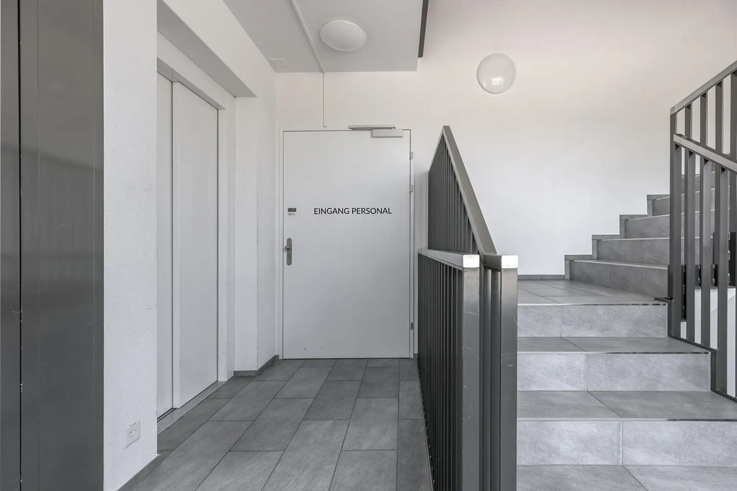 Zentrale Praxisräume - Foto 4 von 5