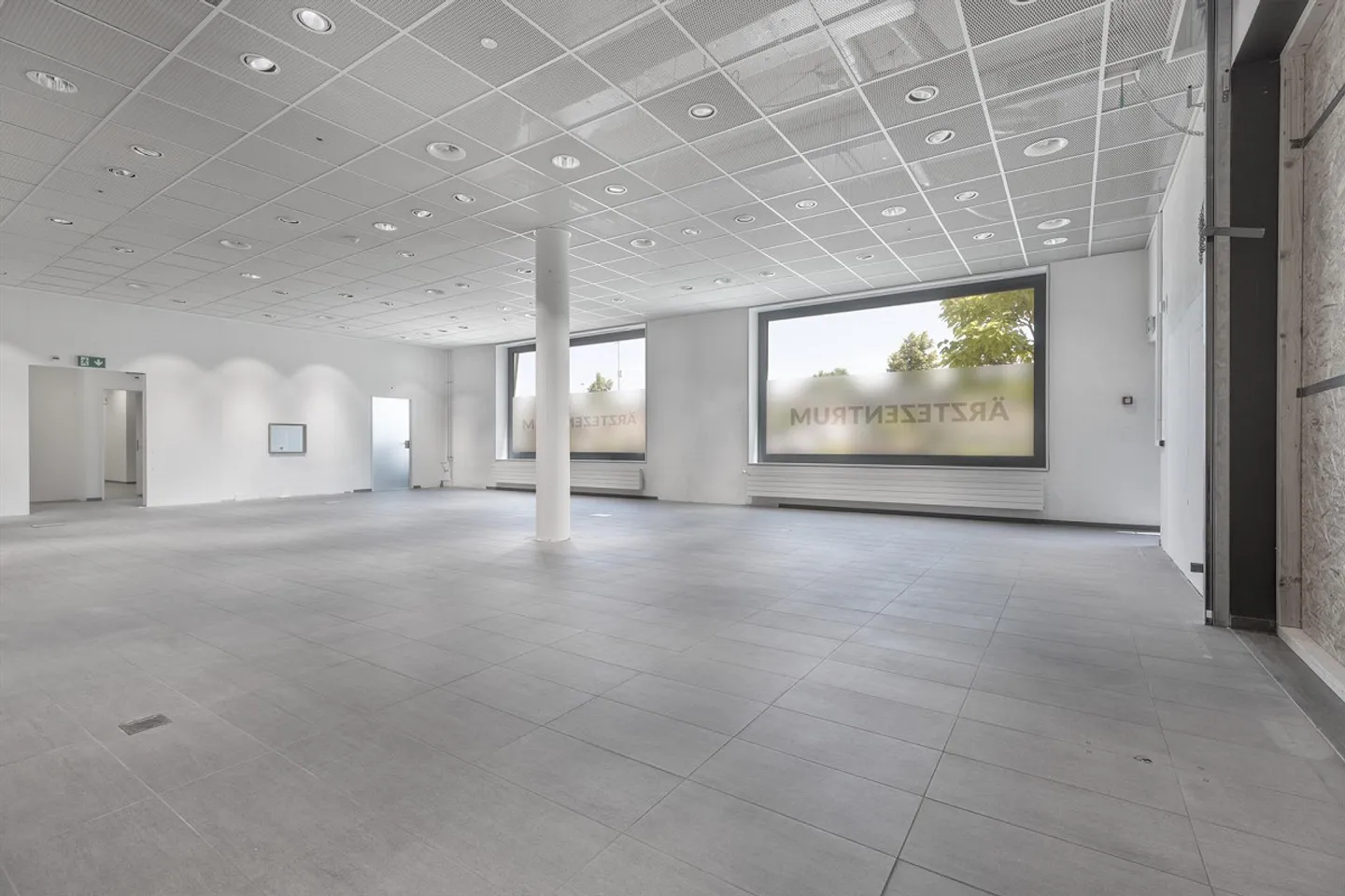 Zentrale Praxisräume - Foto 1 von 5