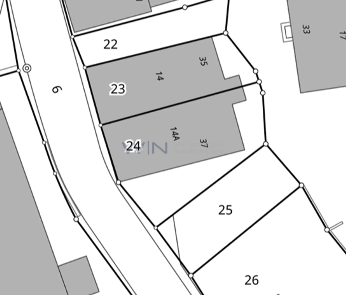 House with 5 rooms - Photo 9 of 10