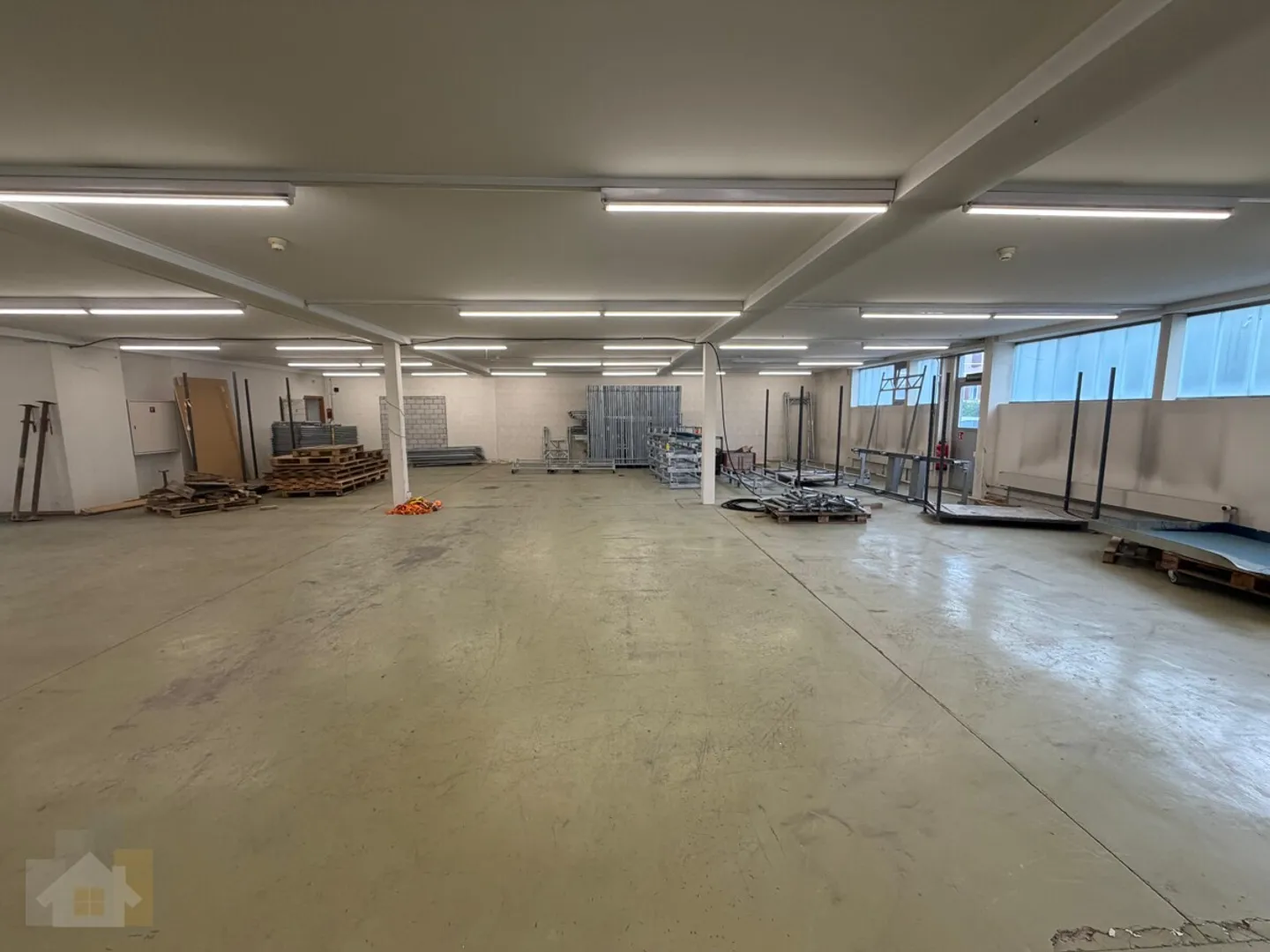 Spazio di stoccaggio di 350 m2 a Romanshorn – ideale per artigianato e commercio - Foto 2 di 2