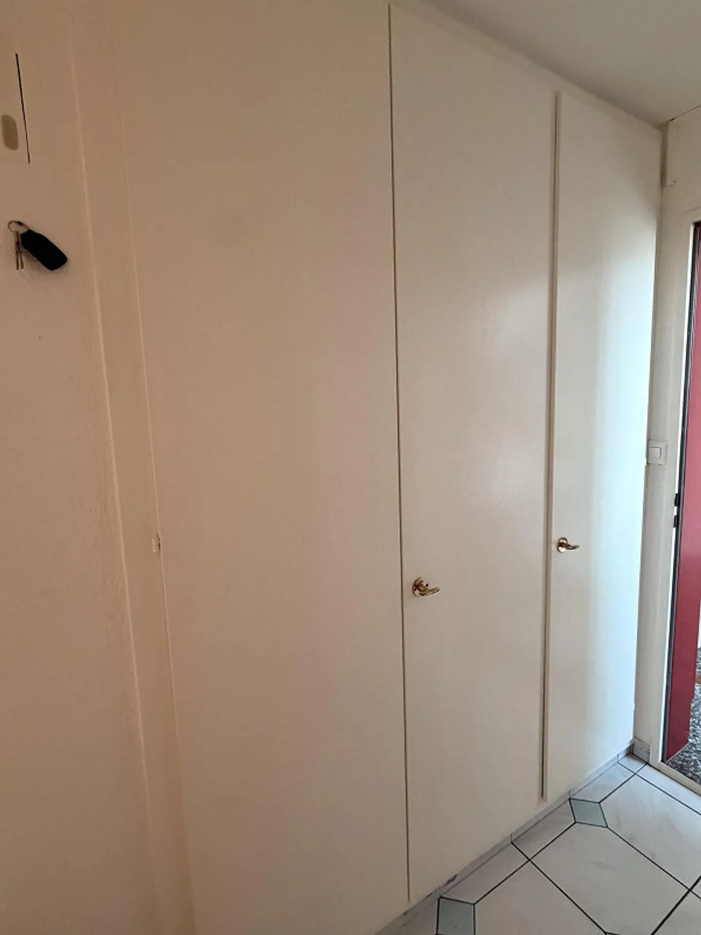 Geräumige Wohnung mit Balkon - Foto 1 von 9