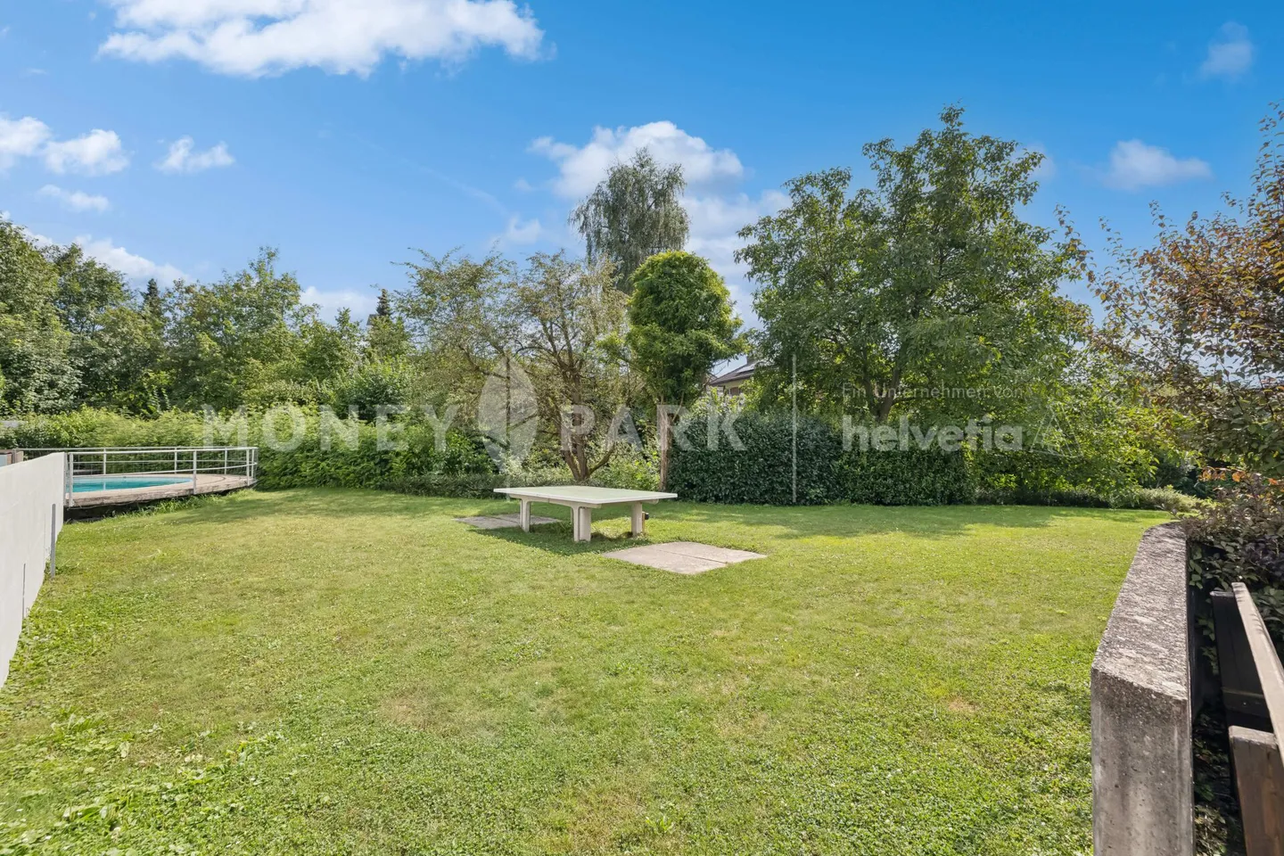 Exclusive 4.5-room terrace apartment with pool - Photo 13 of 15
