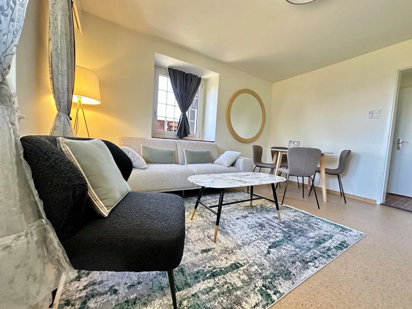 Single house for rent - Photo 2 of 9