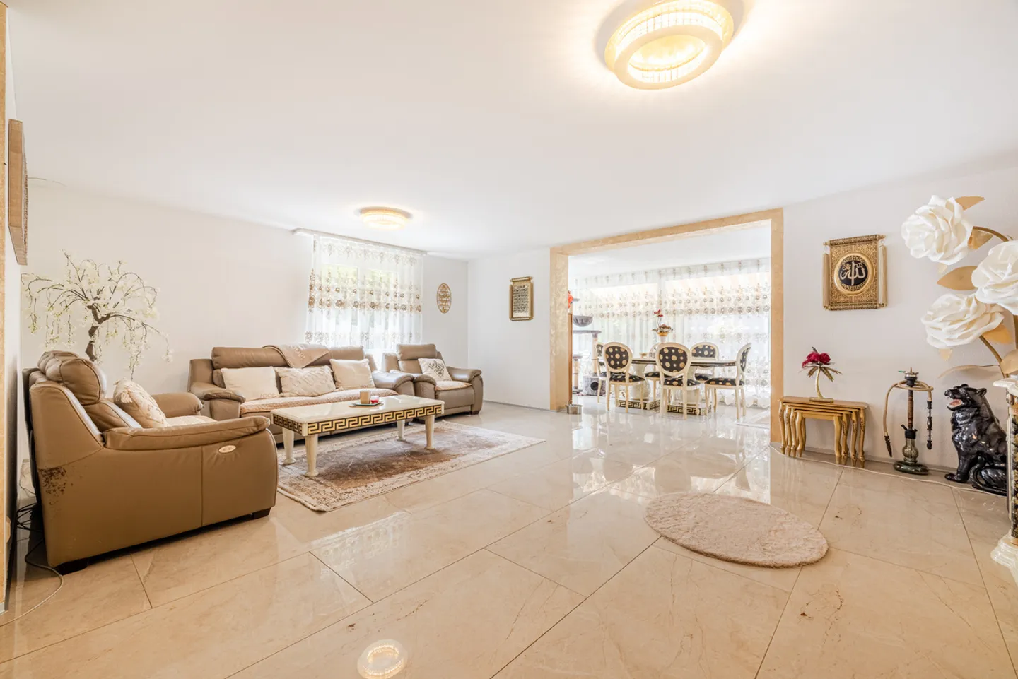 Elegante Wohnung mit grosser Terrasse - Foto 3 von 9