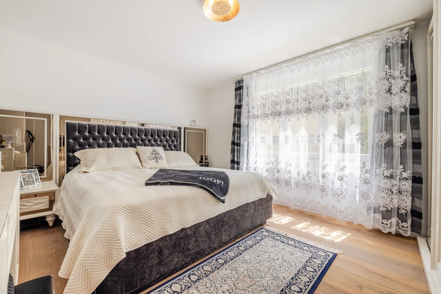 Elegante Wohnung mit grosser Terrasse - Foto 5 von 9