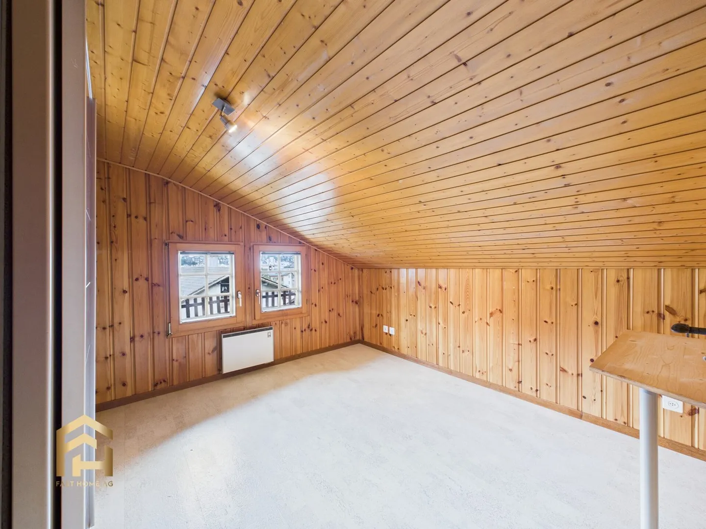 Charmante appartement de 4.5 pièces avec potentiel d'extension au cœur du village - Photo 11 sur 13