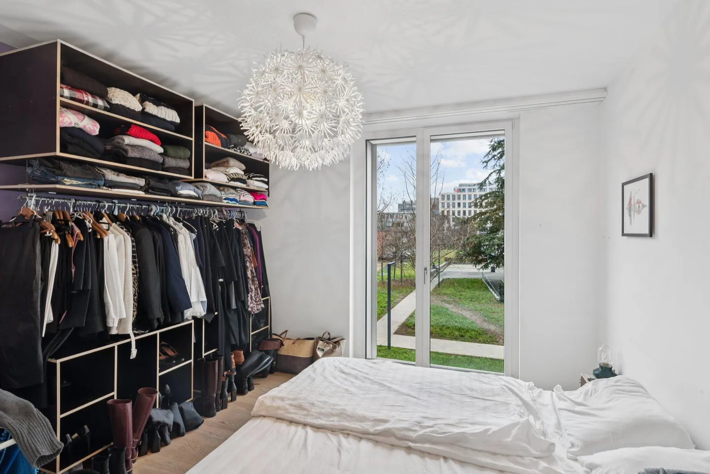 Wunderschöne Wohnung mit 3 Schlafzimmern in einem hochwertigen Gebäude - Foto 9 von 16