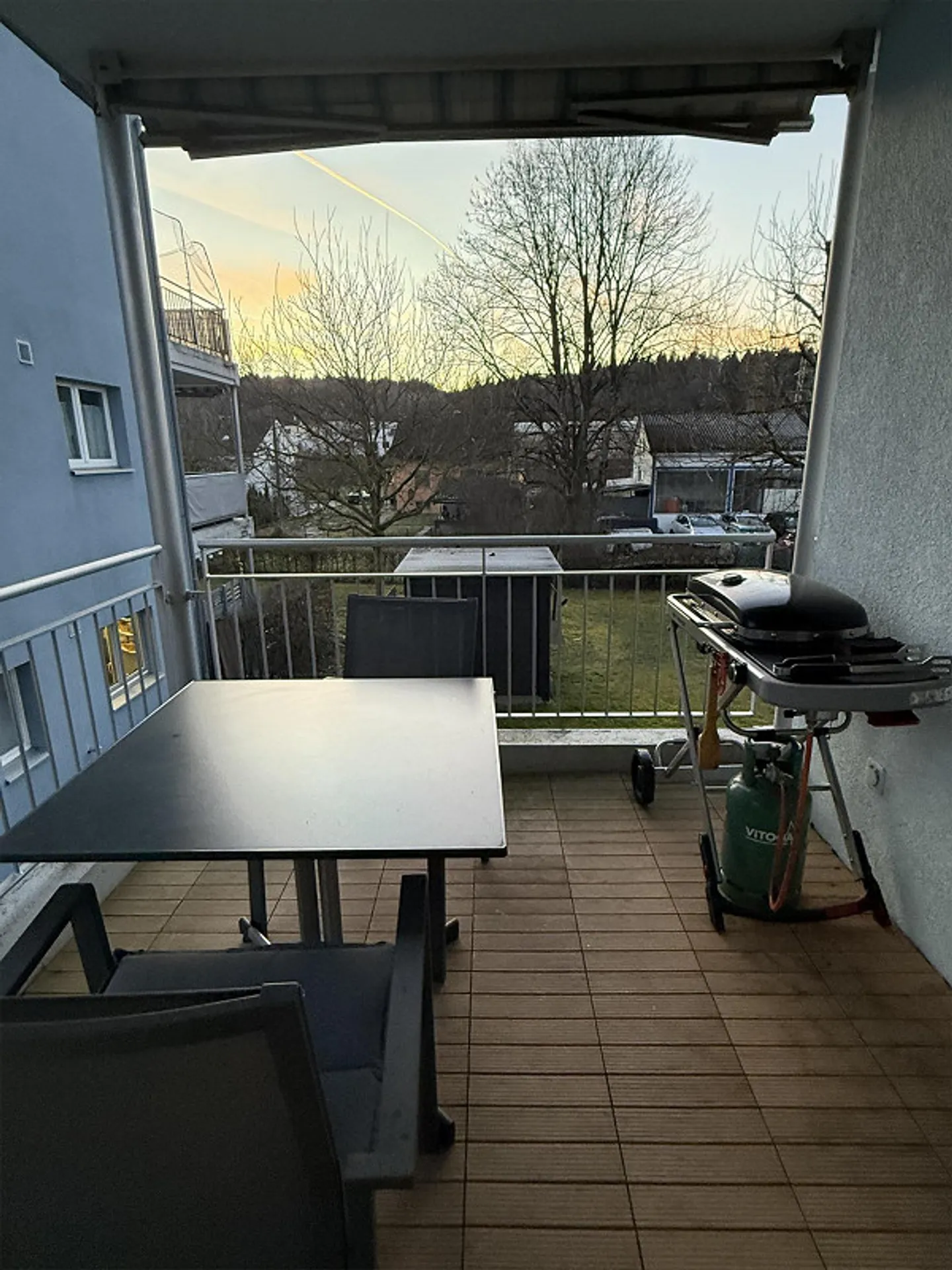 Appartamento 3 camere in una posizione tranquilla - Foto 2 di 9