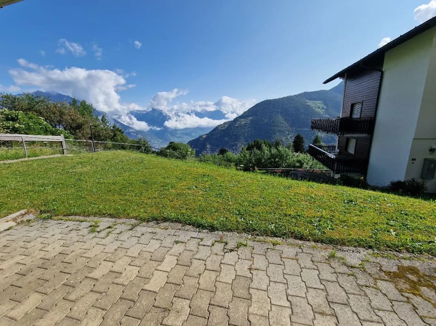 A 5 minuti a piedi dall'area sciistica 4 Vallées! - Foto 3 di 12