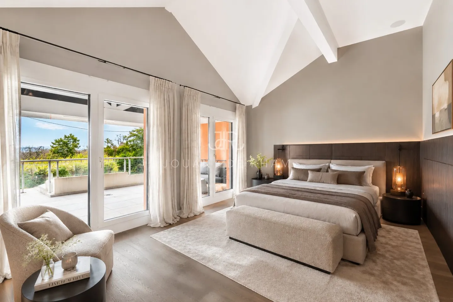 Spectacular Duplex in Cologny - Photo 6 of 13