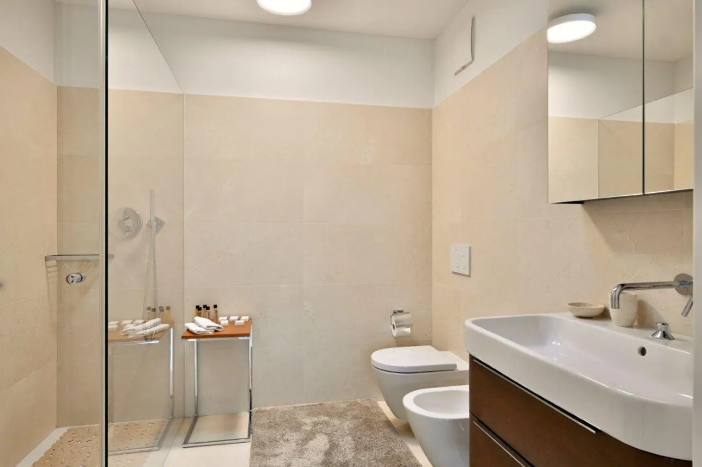 Lussuoso Attico Duplex con Vista Lago - Foto 21 di 23