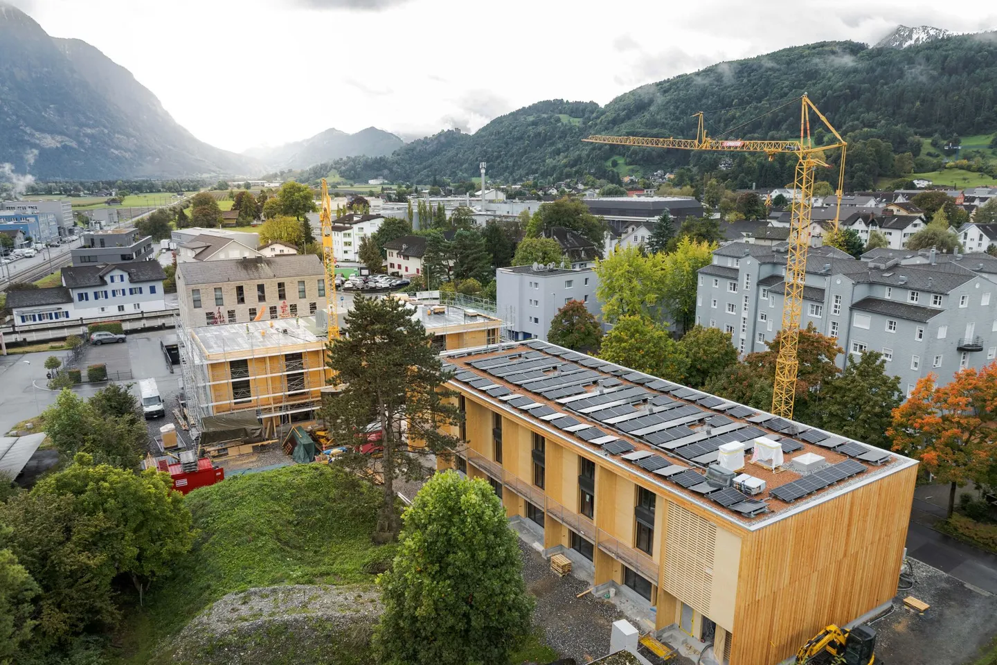 Vie élégante et spacieuse dans une maison de ville moderne - Photo 1 sur 2