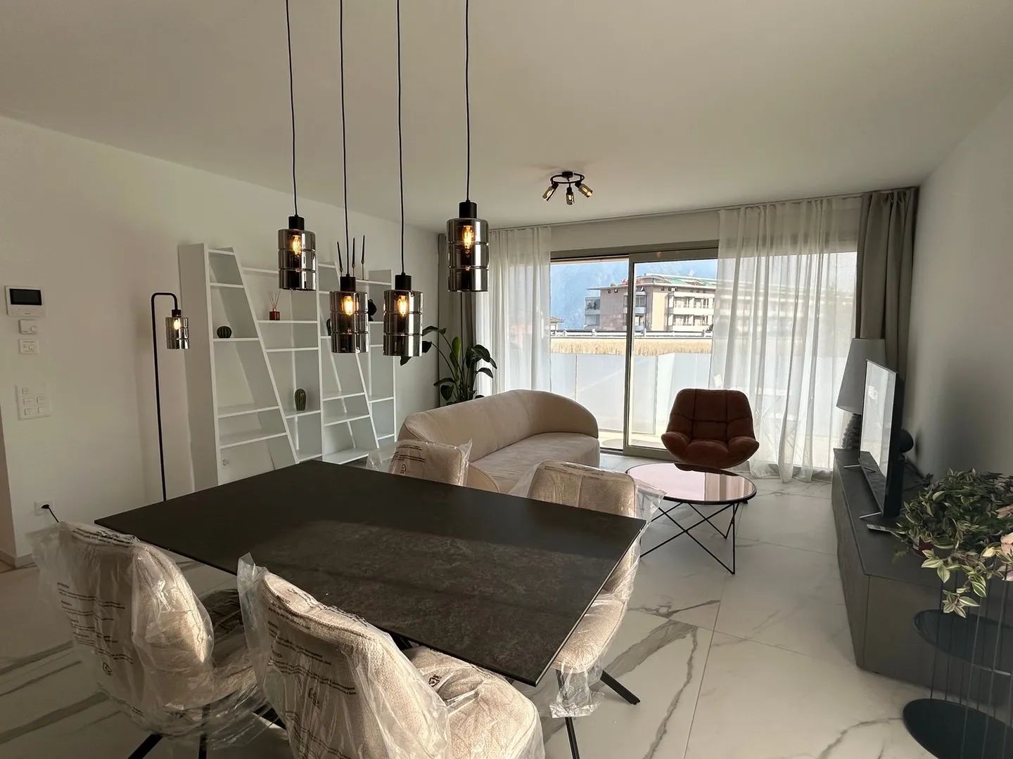 Luxury penthouse with terrace and jacuzzi in Massagno – Available immediately - Photo 18 of 22