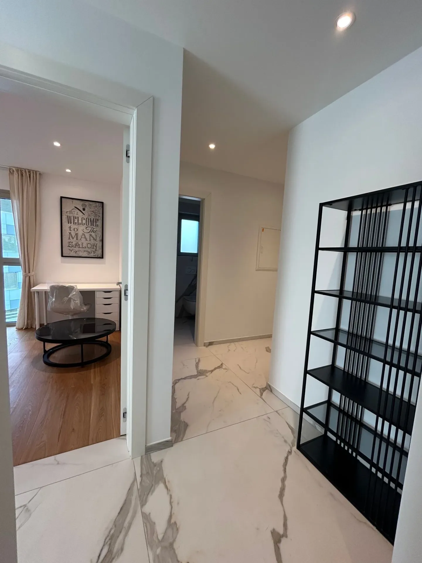 Luxury penthouse with terrace and jacuzzi in Massagno – Available immediately - Photo 20 of 22
