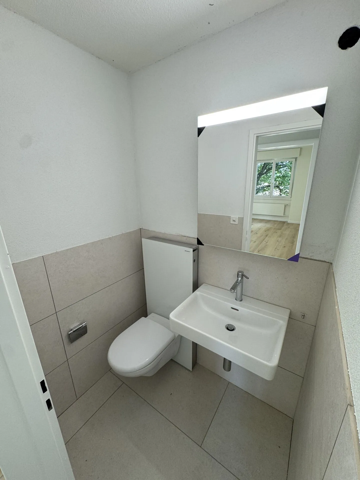 Appartement fraîchement rénové - Photo 4 sur 11