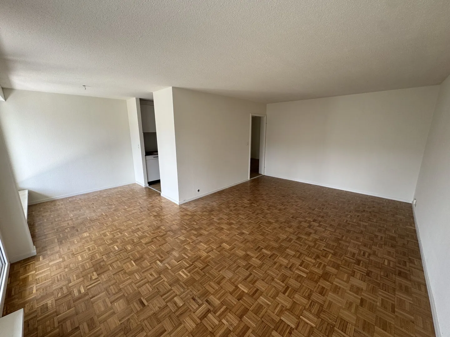 Appartement fraîchement rénové - Photo 5 sur 11