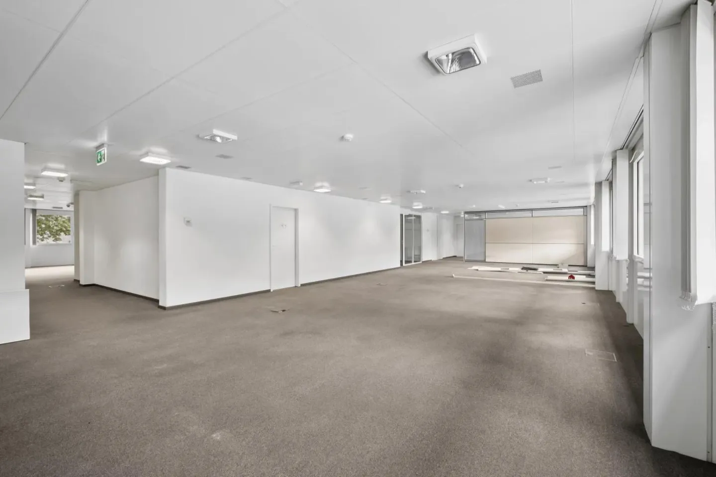Office Spaces in Charmilles - Photo 6 of 13