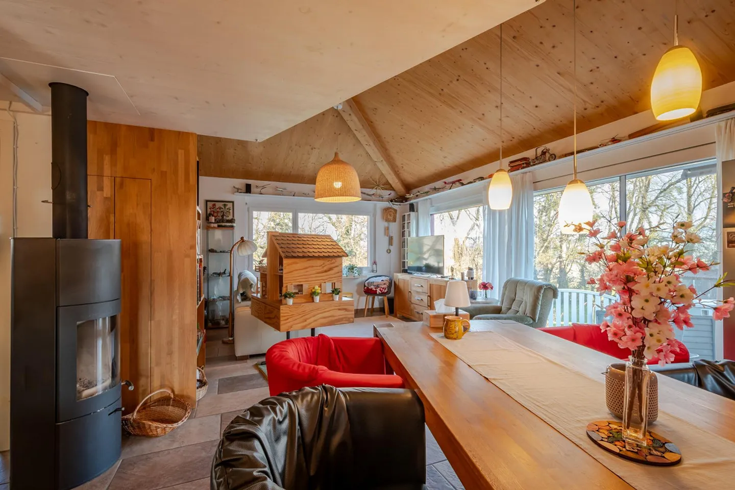 Bungalow confortevole con area di seduta coperta - Foto 6 di 18