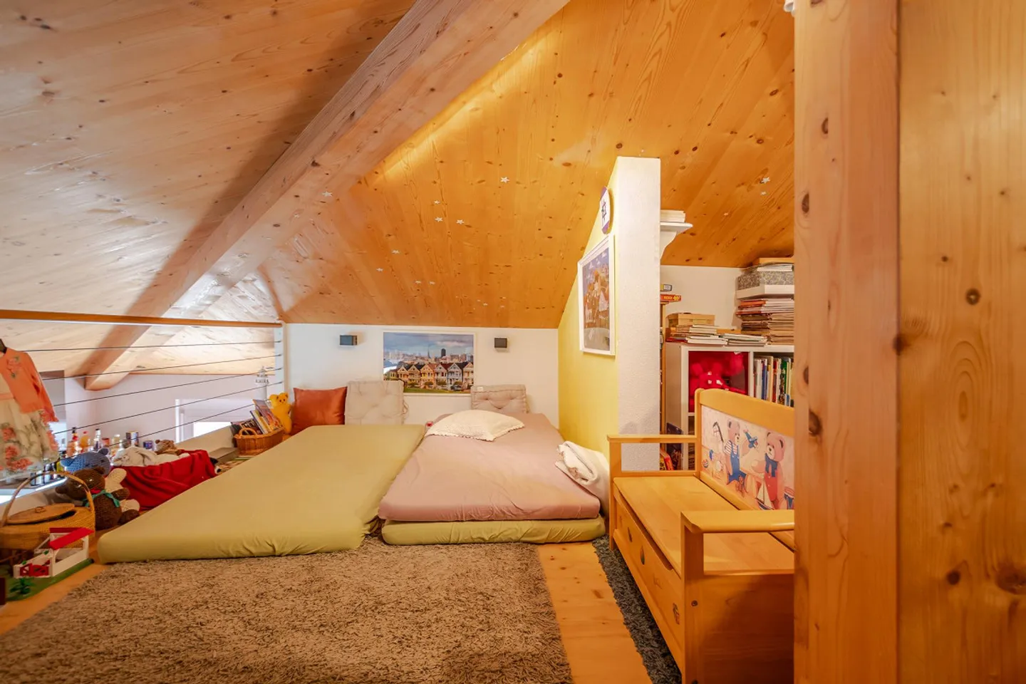 Bungalow confortevole con area di seduta coperta - Foto 11 di 18