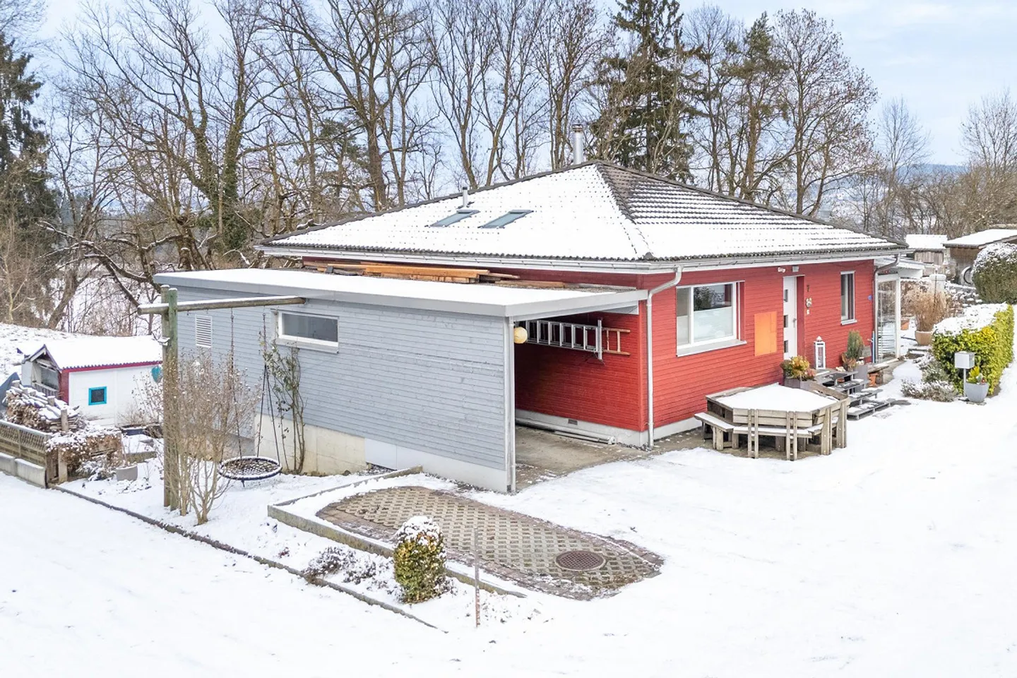 Bungalow confortevole con area di seduta coperta - Foto 16 di 18