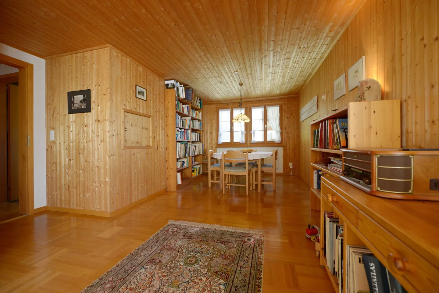 Opportunité - Grande maison unifamiliale avec beaucoup d'espace dans un emplacement ensoleillé - Photo 14 sur 18