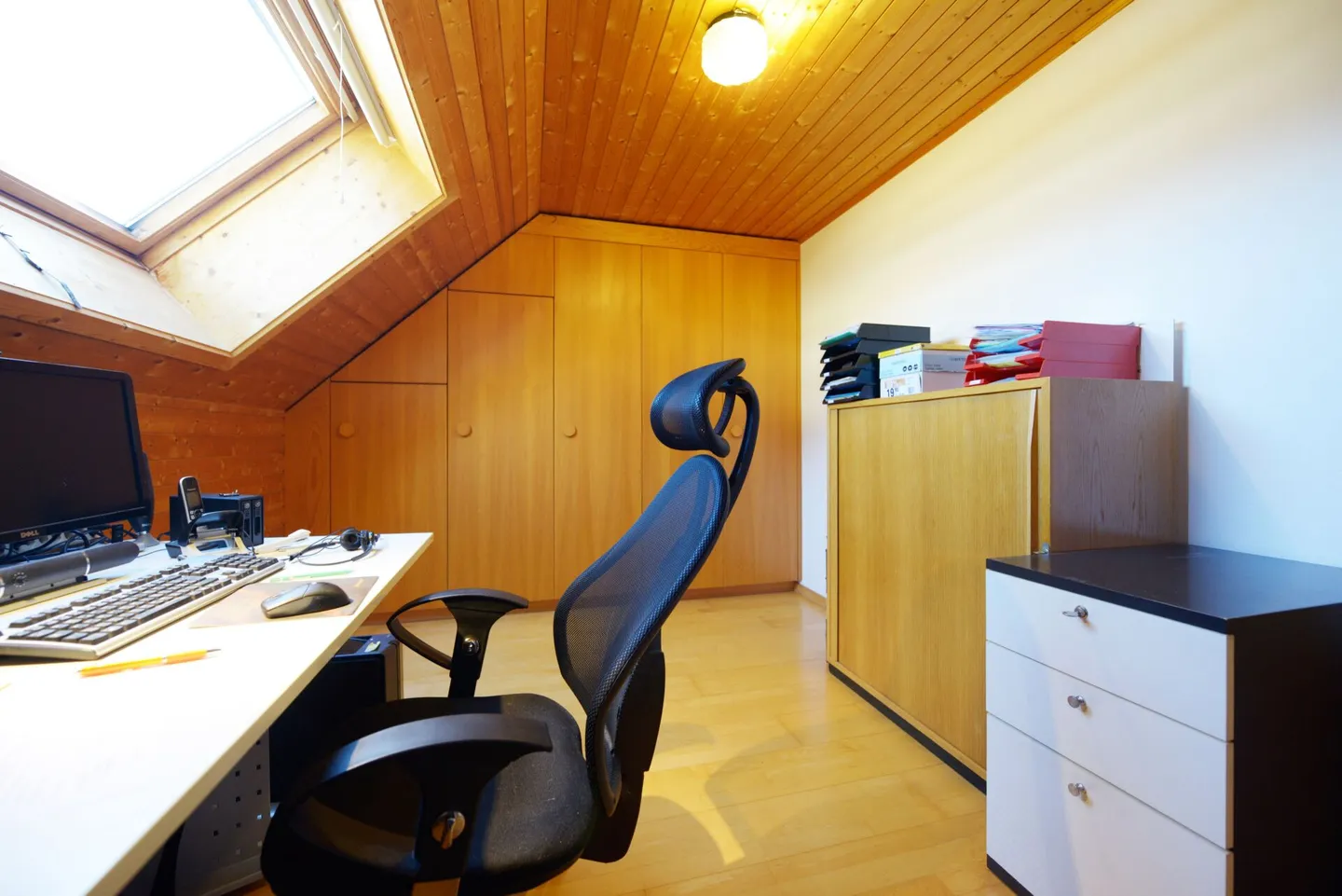 Opportunité - Grande maison unifamiliale avec beaucoup d'espace dans un emplacement ensoleillé - Photo 17 sur 18