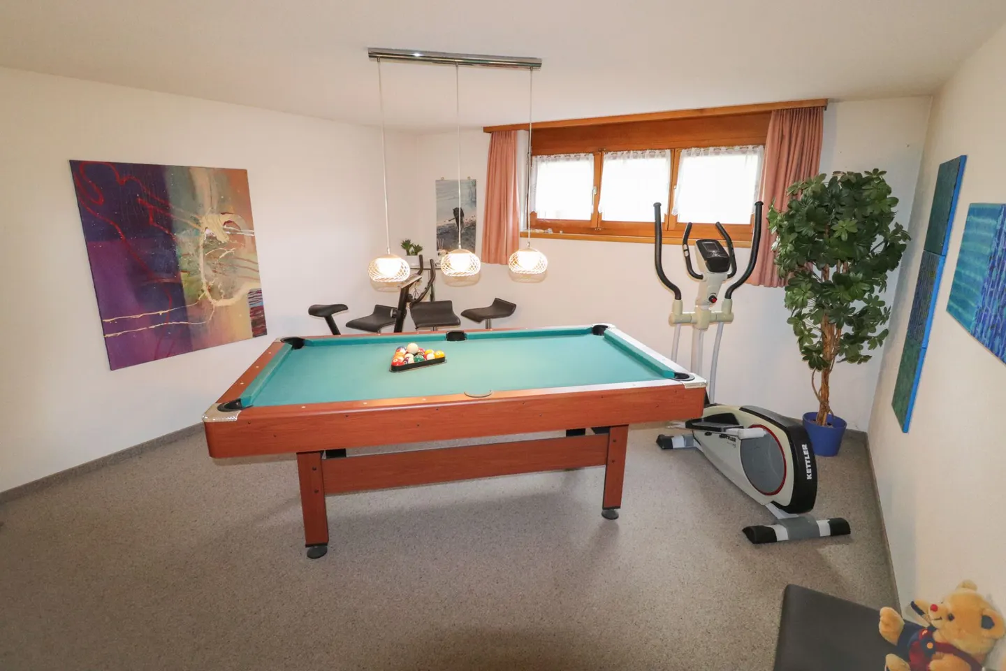 Maison individuelle de 7,5 pièces avec grande piscine sur un terrain de 1'104 m2 - Photo 13 sur 16