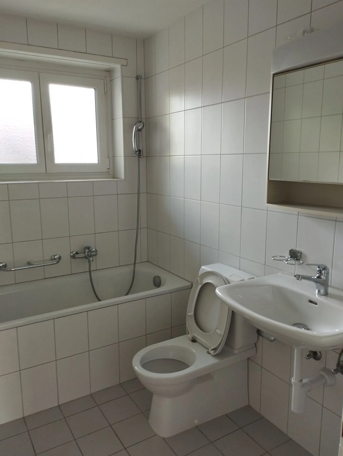 Your new 3-room apartment in Muttenz - limited until April 2028 - Photo 7 of 8