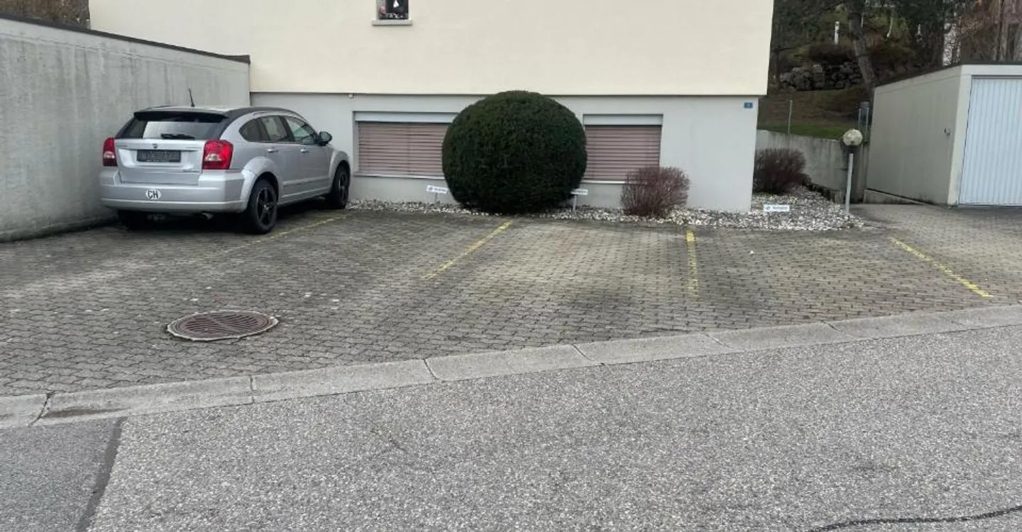 Avez-vous besoin d'une place de parking pour votre véhicule ? - Photo 2 sur 2