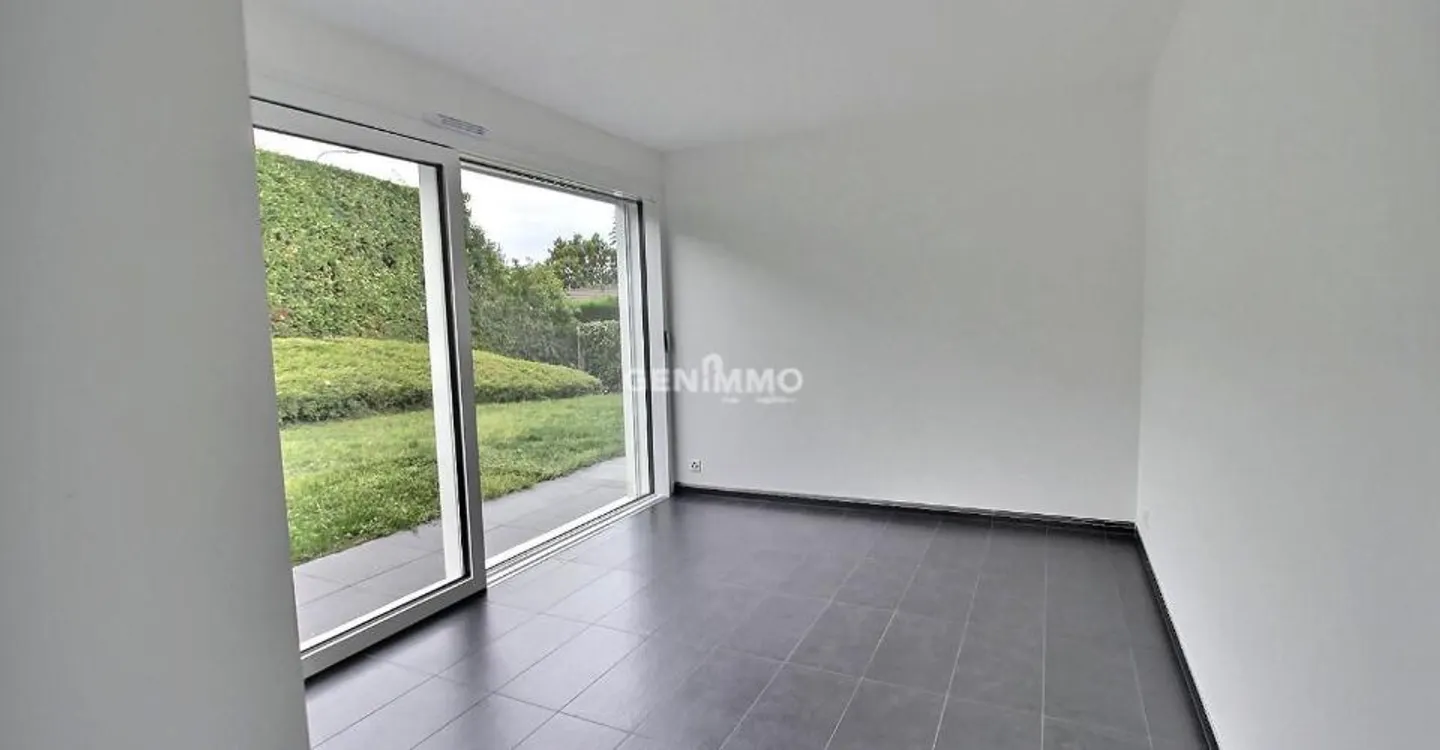Appartement contemporain avec jardin - Photo 4 sur 6