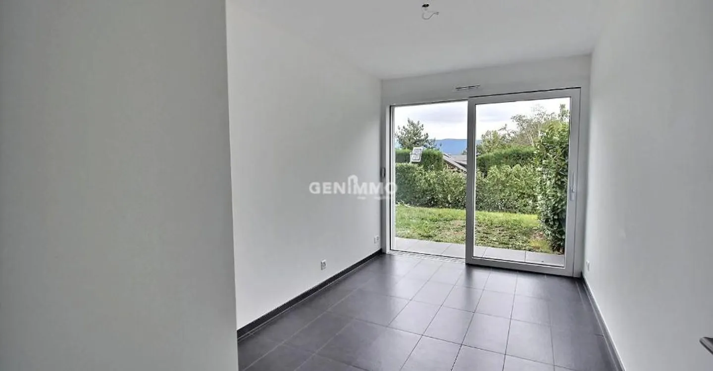 Appartement contemporain avec jardin - Photo 5 sur 6