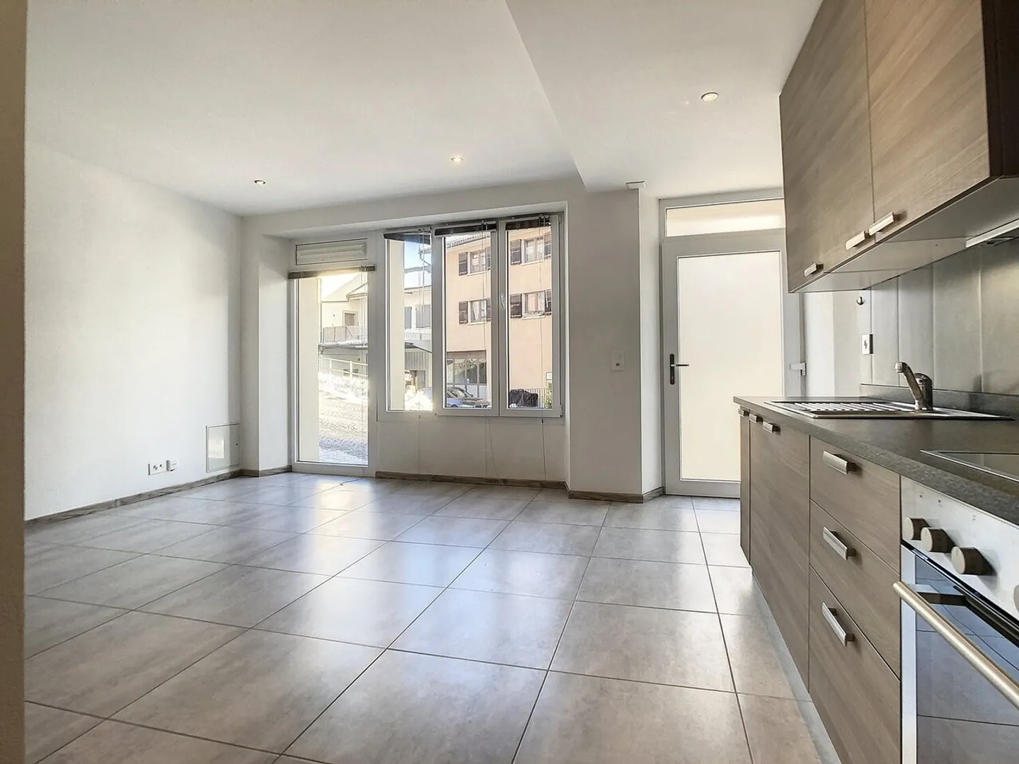 Spazioso appartamento di 1½ stanza molto ben attrezzato - Foto 1 di 11