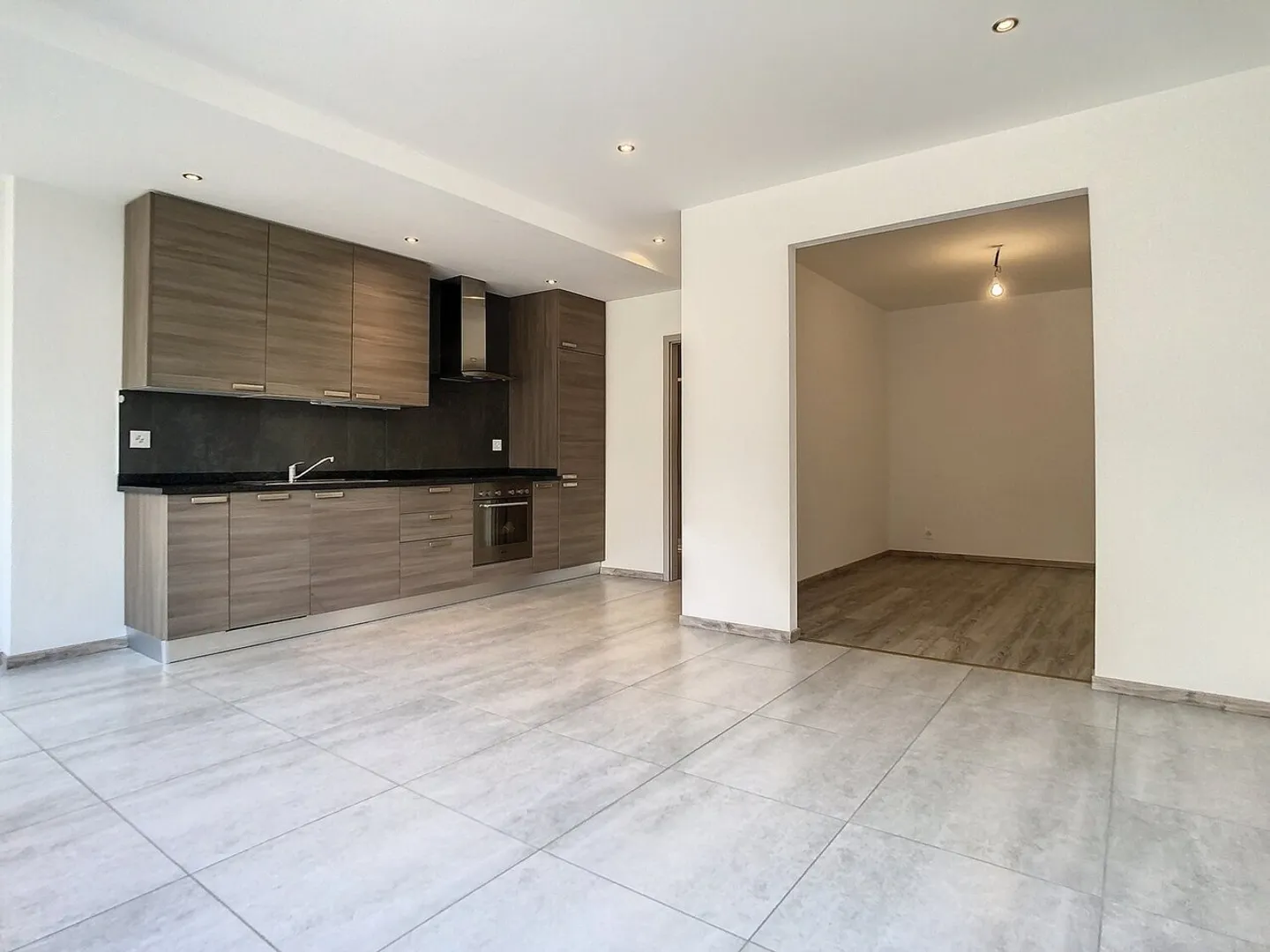Spazioso appartamento di 1½ stanza molto ben attrezzato - Foto 7 di 11