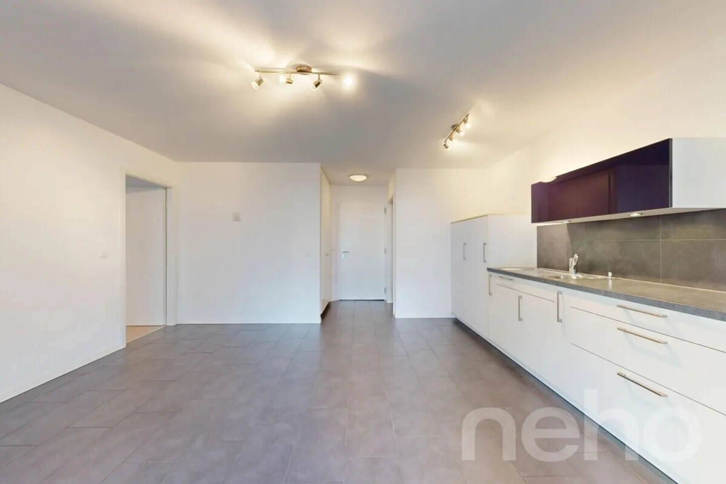 Exklusiv: Helle Wohnung mit großem Balkon-Terrasse - Foto 12 von 12