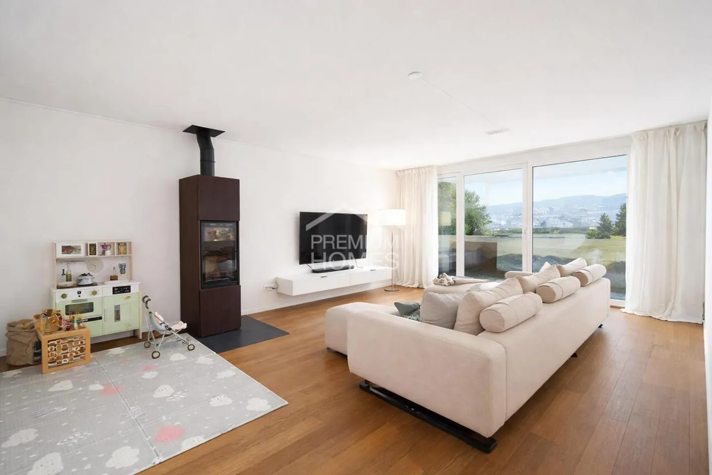 Charming Duplex with Garden - Photo 1 of 11